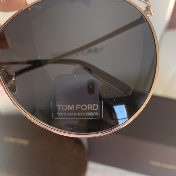 ✨ TOM FORD Stevie 59mm Polarized Aviator Sunglasses – Unisex – $540 Value ✨ - Picture 12 of 12